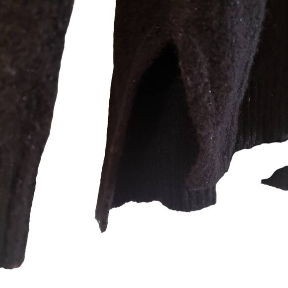 Nine West Women's V-Neck Sweater - Size Small (NWT) - Picture 4 of 9